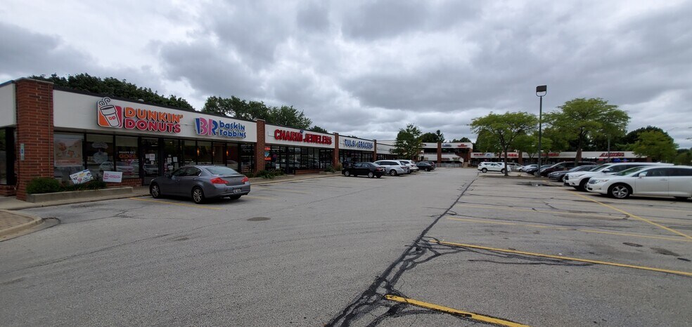 801-897 E Schaumburg Rd, Schaumburg, IL à louer - Photo de l’immeuble – Image 3 sur 4