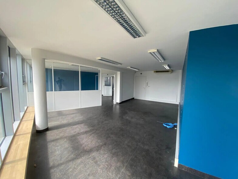 51 Traverse Du Moulin A Vent, Marseille à vendre - Photo de l’immeuble – Image 2 sur 7