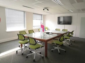 Bureau dans Montigny-le-Bretonneux à louer Photo intérieure– Image 1 sur 6