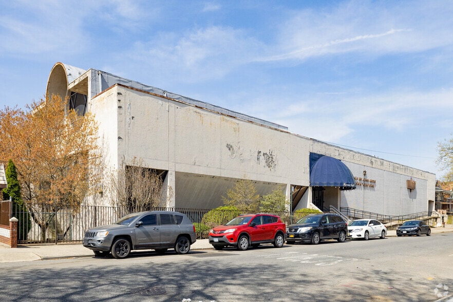 1440 E 99th St, Brooklyn, NY à vendre - Photo principale – Image 1 sur 24