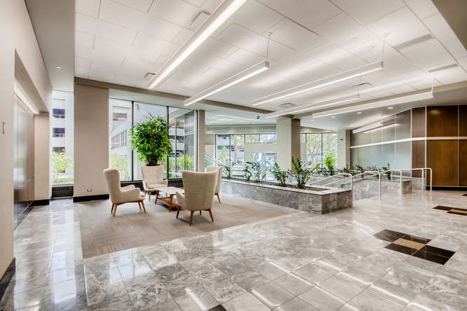 3900 E Mexico Ave, Denver, CO à louer - Photo intérieure – Image 3 sur 11