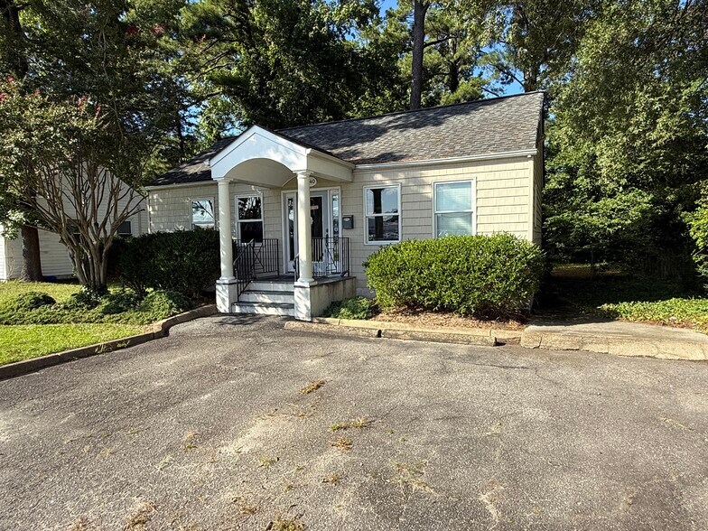 2640 Virginia Beach Blvd, Virginia Beach, VA à vendre - Photo de l’immeuble – Image 3 sur 18