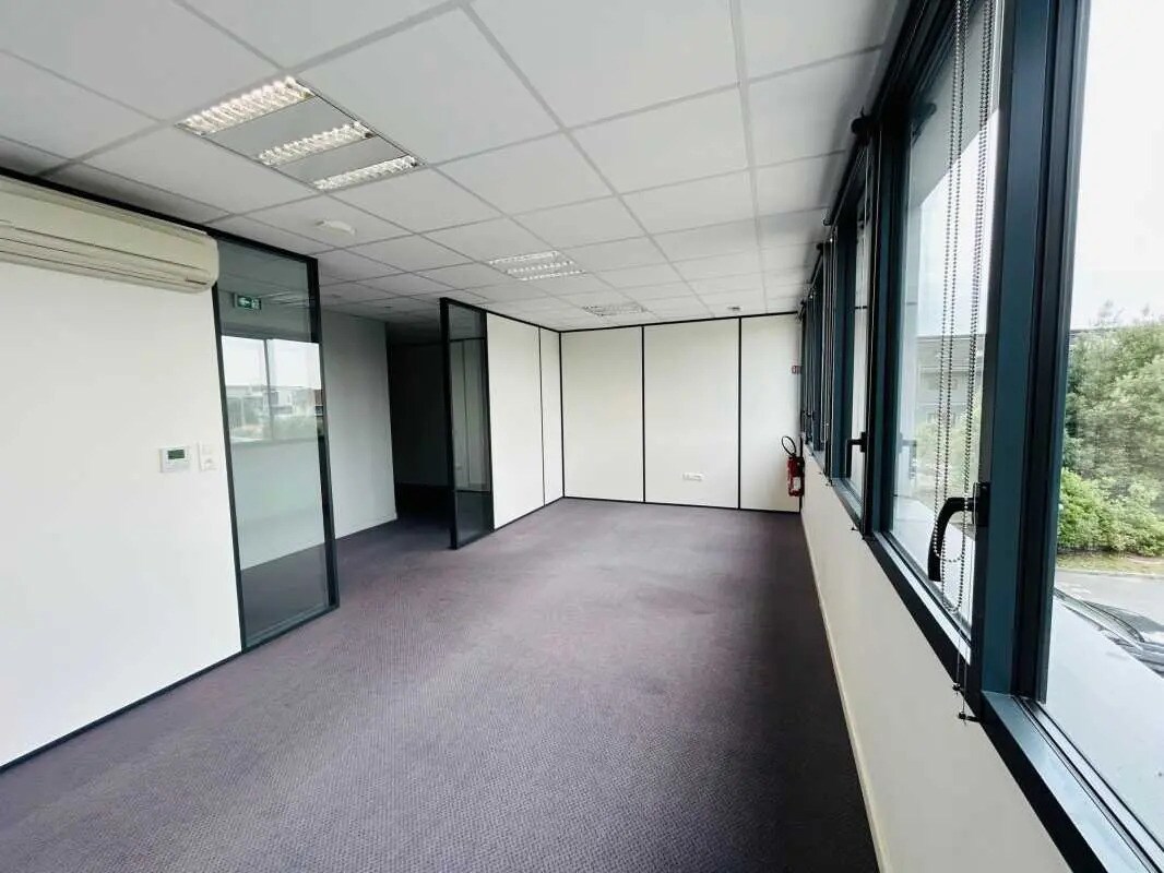 Bureau dans Saint Nazaire à louer Photo de l’immeuble– Image 1 sur 6