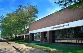 Plus de détails pour 11200-11274 Aurora Ave, Urbandale, IA - Local d'activités à louer