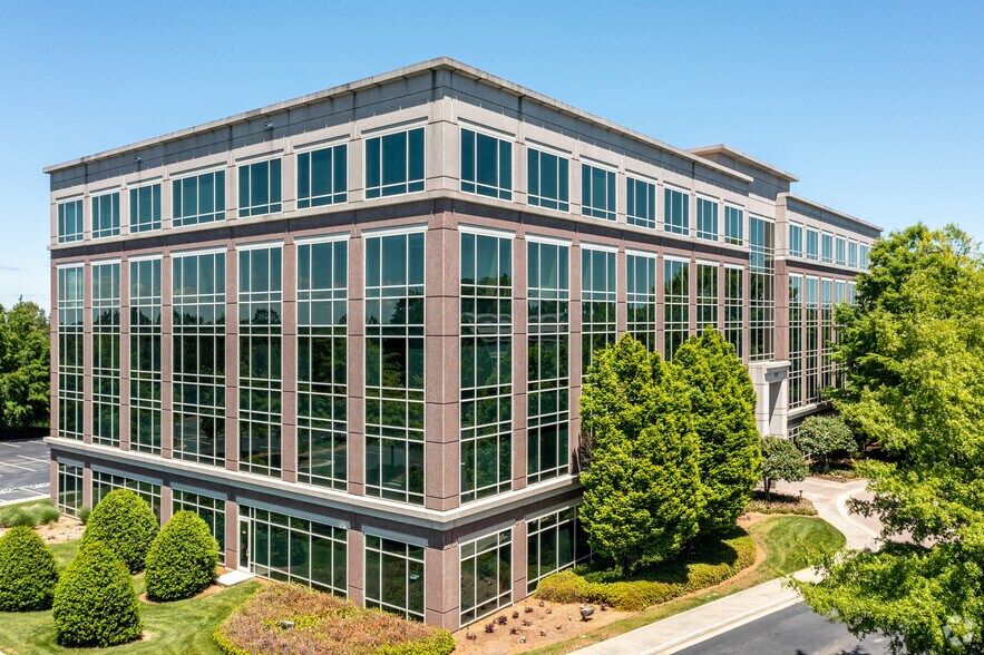 1735 N Brown Rd, Lawrenceville, GA à louer - Photo de l’immeuble – Image 2 sur 15