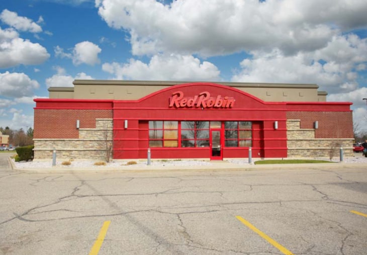 6524 W Saginaw Hwy, Lansing, MI à vendre - Photo principale – Image 1 sur 6