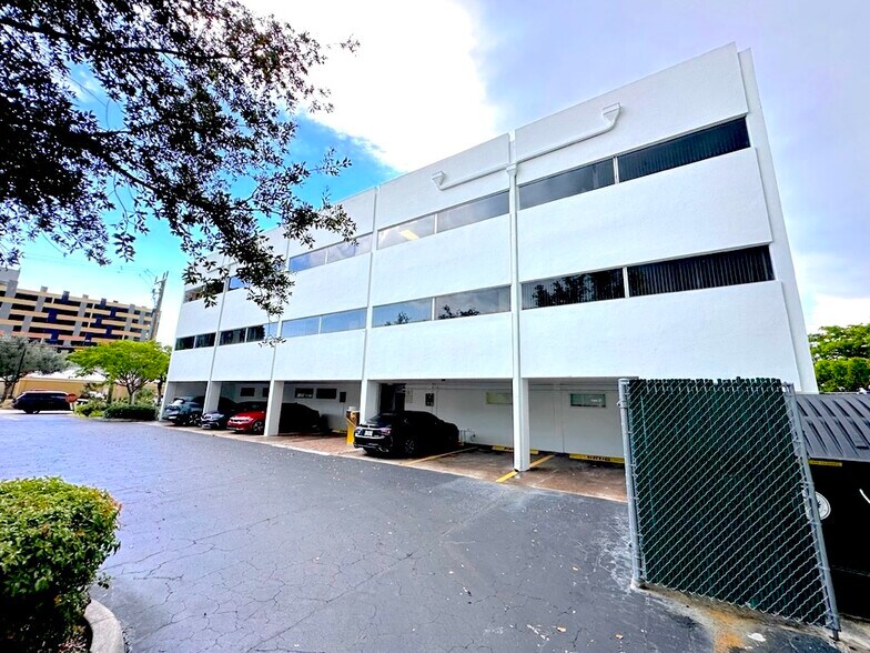 1995 E Oakland Park Blvd, Fort Lauderdale, FL à vendre - Photo de l’immeuble – Image 3 sur 56