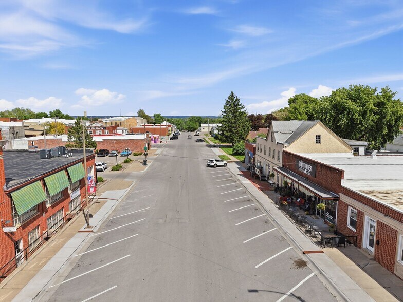 715 1st Corso, Nebraska City, NE à vendre - Photo de l’immeuble – Image 3 sur 41