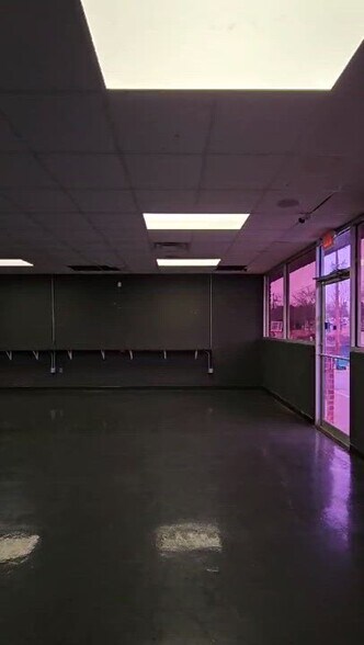 2517-2549 Gresham Rd SE, Atlanta, GA à louer - Vidéo sur l’annonce professionnelle – Image 3 sur 17