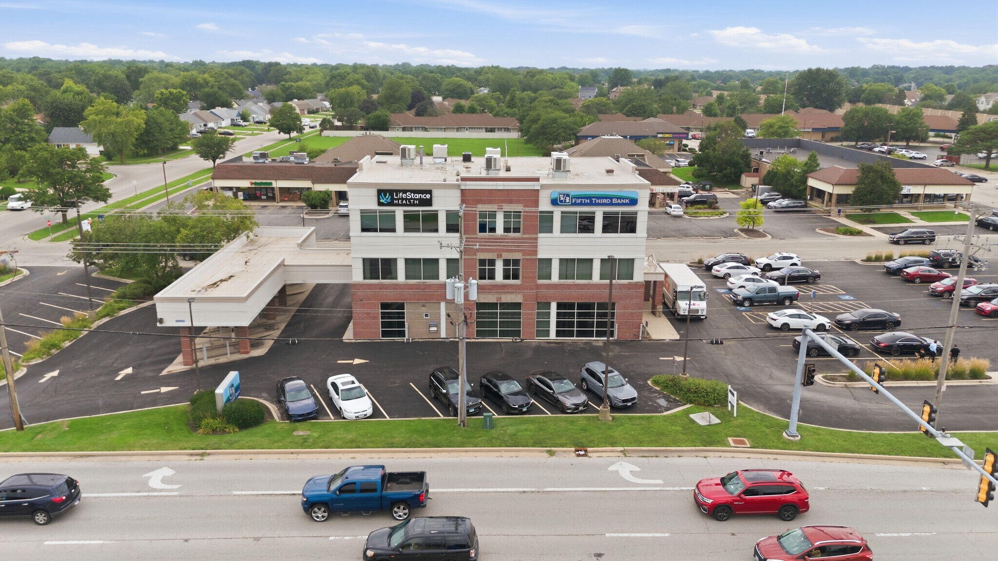 1 E Merchants Dr, Oswego, IL à vendre Photo de l’immeuble– Image 1 sur 24