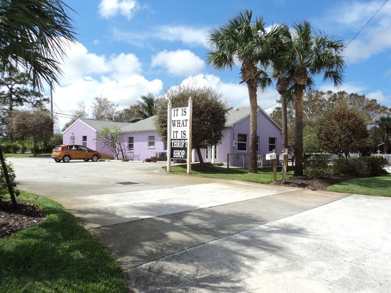 1581 Old Dixie Hwy, Vero Beach, FL à vendre - Photo de l’immeuble – Image 2 sur 19