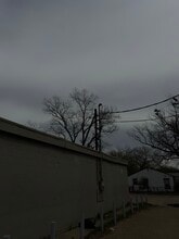 3744 Dixon Ave, Dallas, TX à louer Photo de l’immeuble– Image 1 sur 1