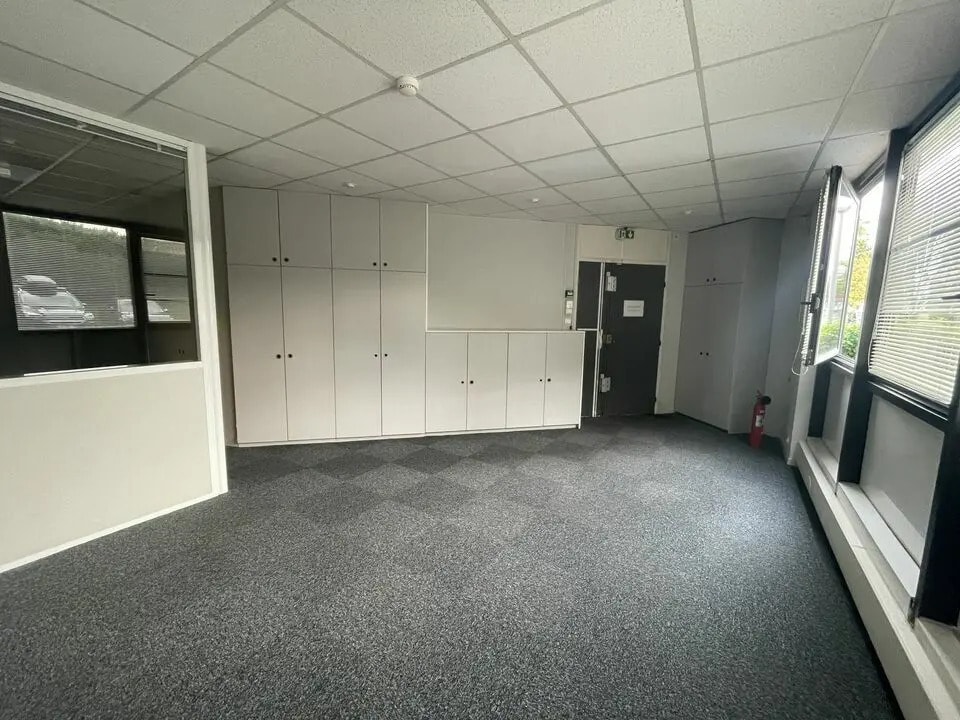 Bureau dans Seyssinet-Pariset à vendre Photo de l’immeuble– Image 1 sur 5