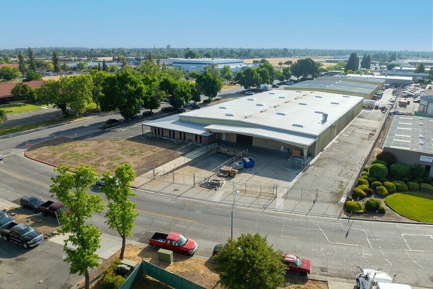 2170 Wardrobe Ave, Merced, CA à louer - Photo de l’immeuble – Image 2 sur 10