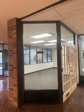 6009 Richmond Ave, Houston, TX à louer Photo de l’immeuble– Image 1 sur 9