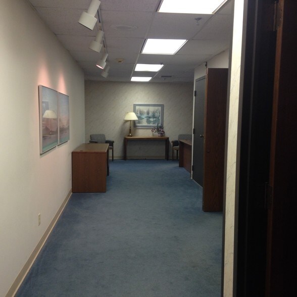 1515-1525 Townline Rd, Benton Harbor, MI à vendre - Photo de l’immeuble – Image 3 sur 44