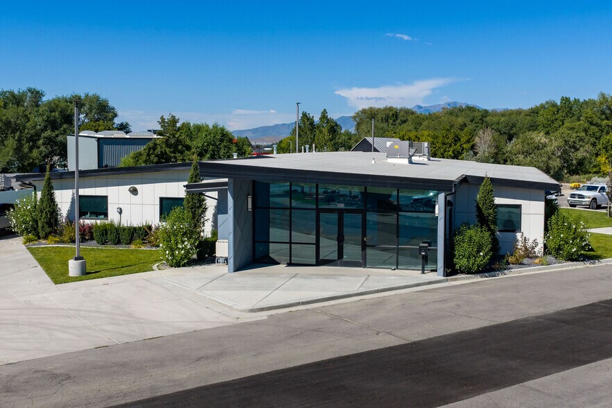 877 N 100 E, Lehi, UT à vendre - Photo de l’immeuble – Image 1 sur 22