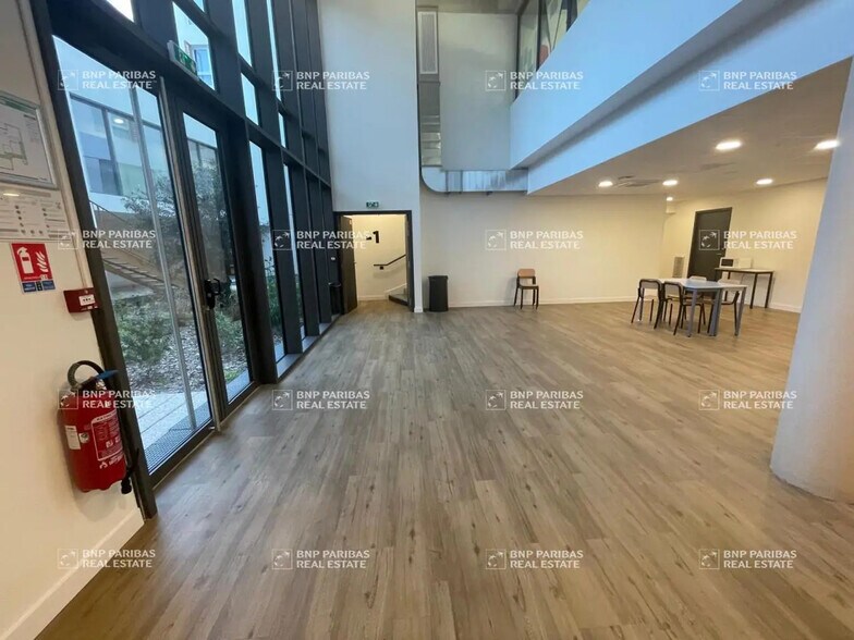 Bureau dans Montpellier à louer - Photo de l’immeuble – Image 3 sur 10