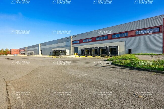 Plus de détails pour Bureau, Industriel/Logistique à louer