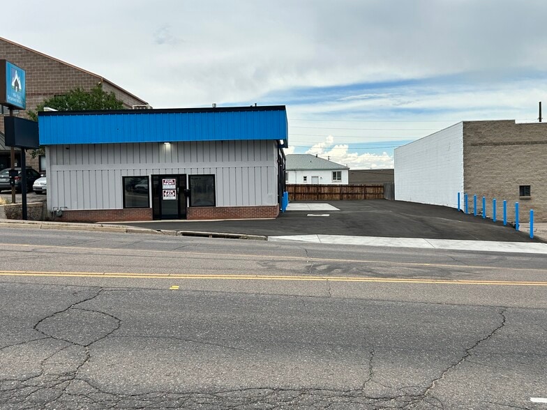 3470 S Federal Blvd, Sheridan, CO à louer - Photo de l’immeuble – Image 3 sur 12