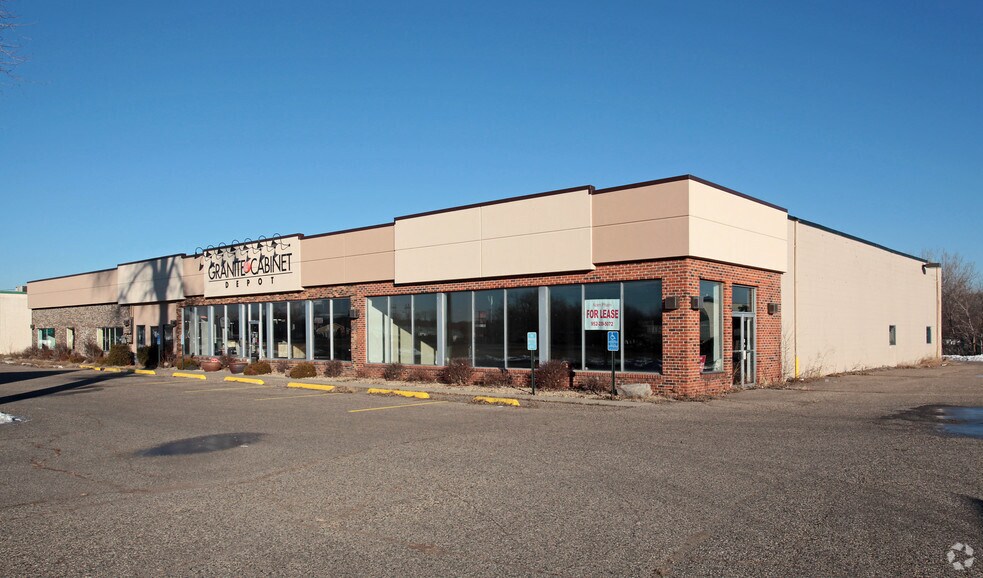 3200 W Highway 13 W, Burnsville, MN à vendre - Photo de l’immeuble – Image 1 sur 25
