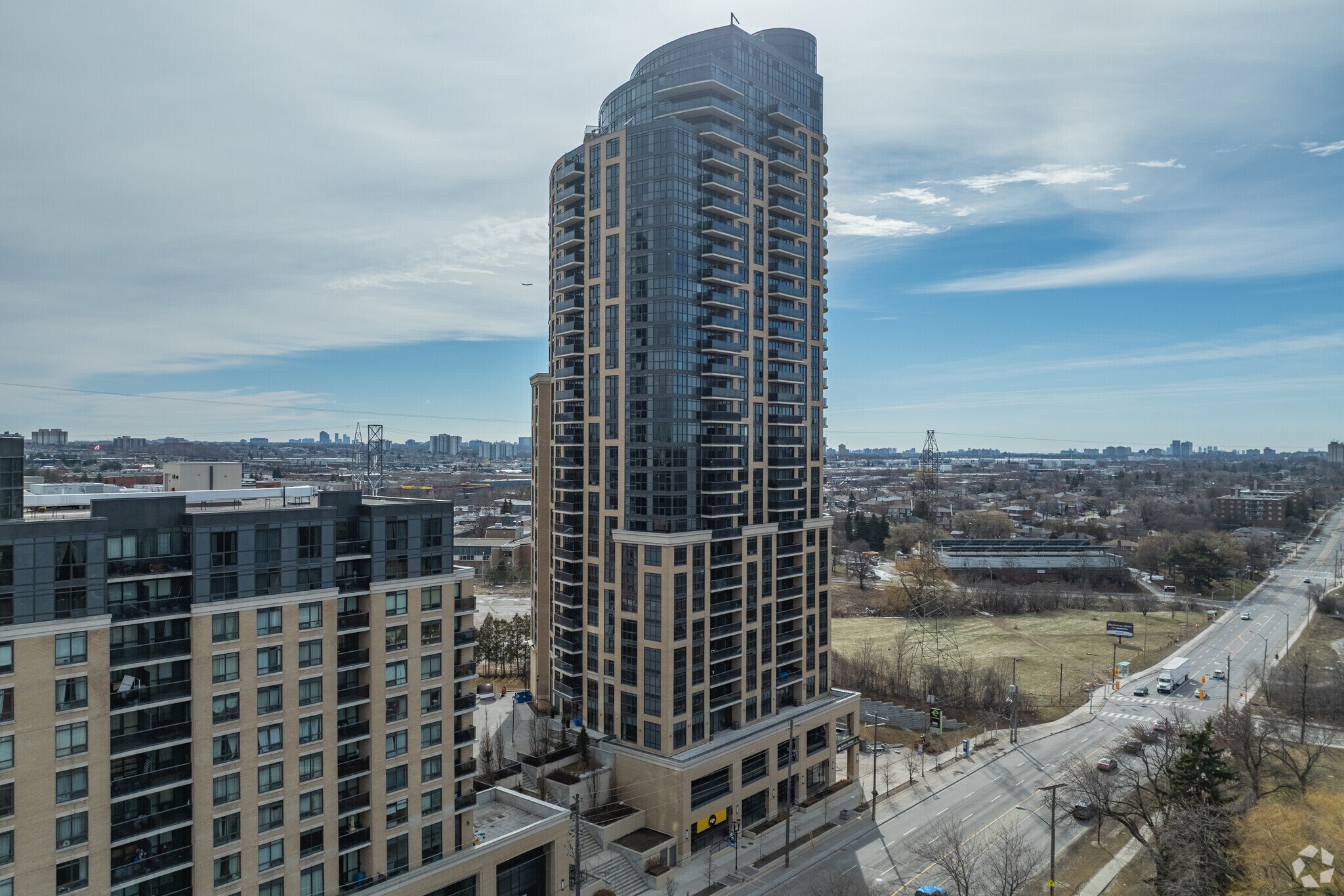 2 Vena Way, Toronto, ON à louer Photo principale– Image 1 sur 21