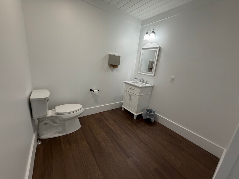 139 W 2nd St, Rutherfordton, NC à louer - Photo intérieure – Image 3 sur 6