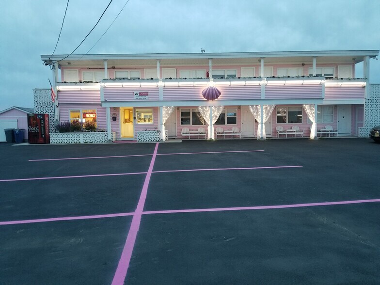 19 Winnapaug Rd, Westerly, RI à vendre - Photo de l’immeuble – Image 2 sur 17