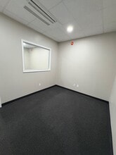 4801 District Blvd, Bakersfield, CA à louer Autre– Image 2 sur 3