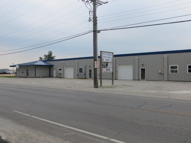 315 S Sycamore St, Flora, IN à louer Photo de l’immeuble– Image 1 sur 6