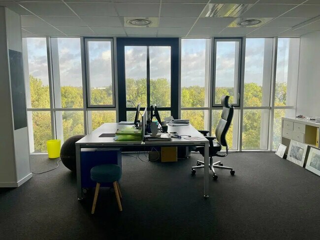 Plus de détails pour 3 Rue René Dumont, Rennes - Bureau à louer