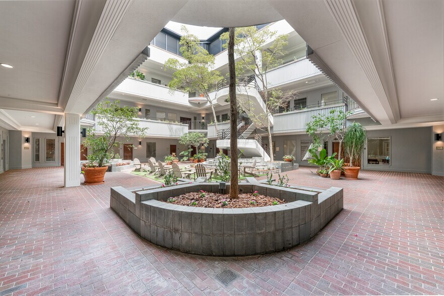 1800 2nd St, Sarasota, FL à louer - Photo de l’immeuble – Image 2 sur 23