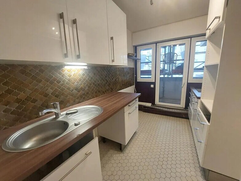 Local commercial dans Paris à louer - Photo intérieure – Image 3 sur 10