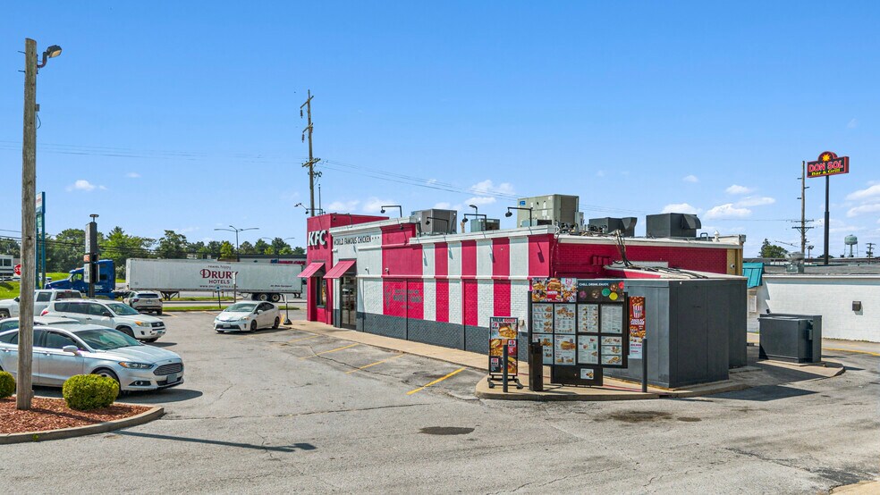1195 E Vienna St, Anna, IL à vendre - Photo de l’immeuble – Image 3 sur 6