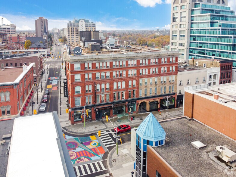 1 King St W, Kitchener, ON à louer - Photo de l’immeuble – Image 3 sur 5