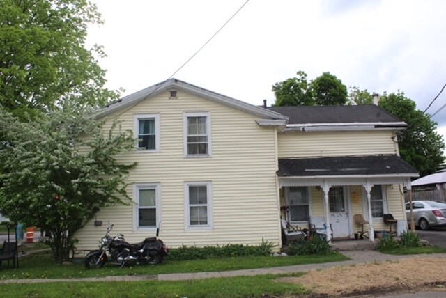 35 Clinton St, Homer, NY à vendre - Photo principale – Image 1 sur 1