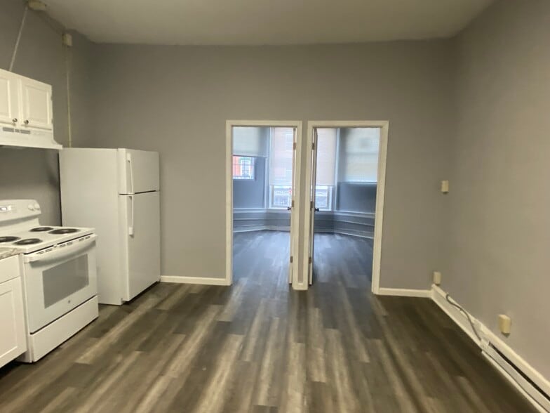 126 E Lincoln Hwy, Coatesville, PA à vendre - Photo intérieure – Image 2 sur 31