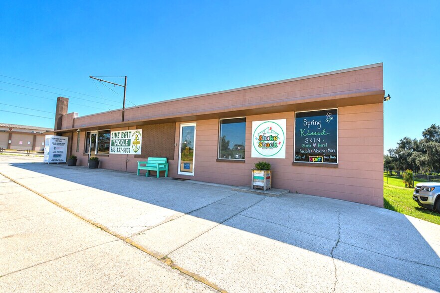 103-105 S Scenic Hwy, Frostproof, FL à vendre - Photo principale – Image 1 sur 5