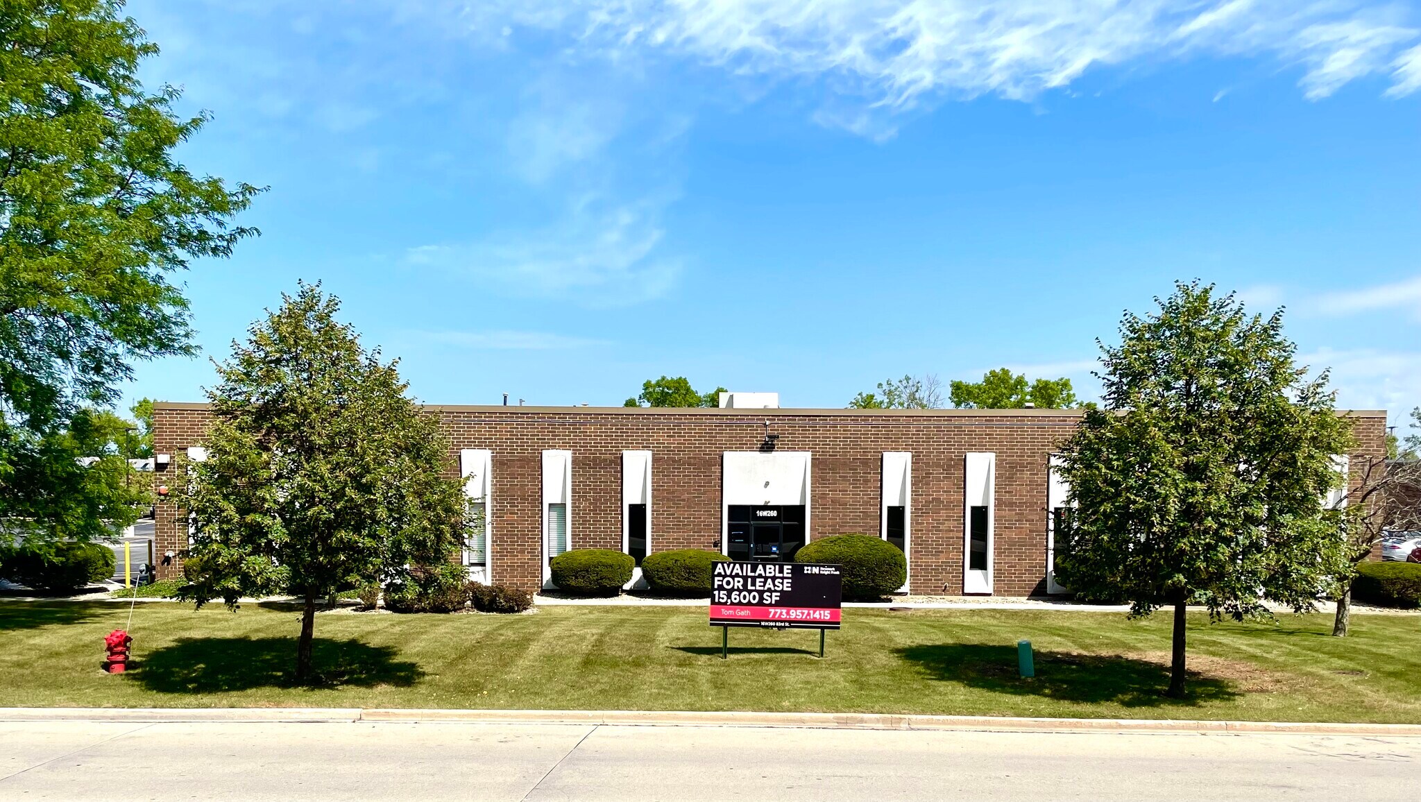16W260 83rd St, Burr Ridge, IL à louer Photo principale– Image 1 sur 6