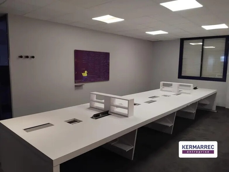 Bureau dans Pacé à vendre - Photo intérieure – Image 2 sur 15