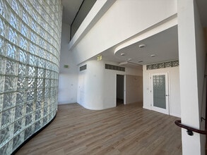 3013-3017 Washington Blvd, Marina Del Rey, CA à louer Photo intérieure– Image 2 sur 11