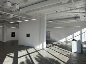 5103 W Adams Blvd, Los Angeles, CA à louer Photo intérieure– Image 2 sur 5