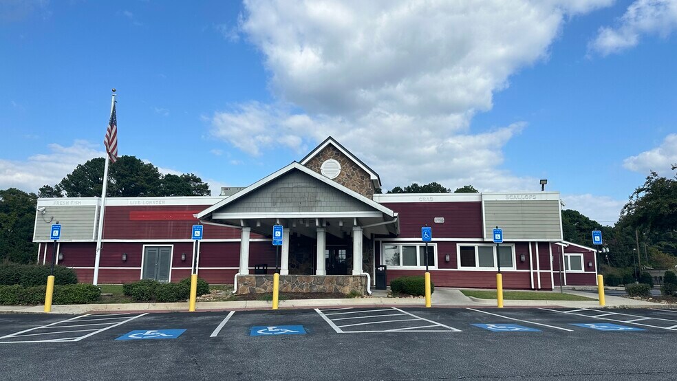 6550 Tara Blvd, Jonesboro, GA à louer - Photo de l’immeuble – Image 2 sur 14
