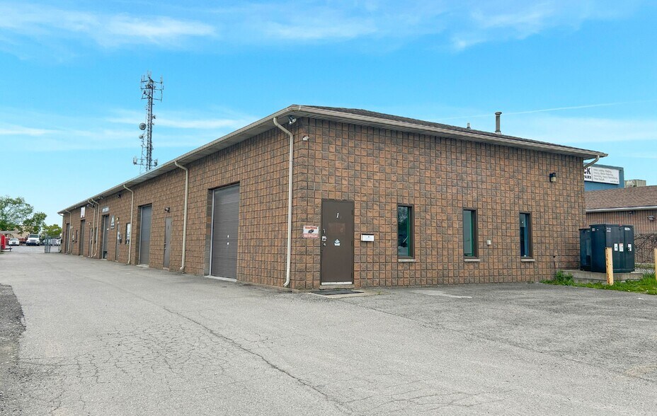 4475 Kent Av, Niagara Falls, ON à louer - Photo de l’immeuble – Image 3 sur 3