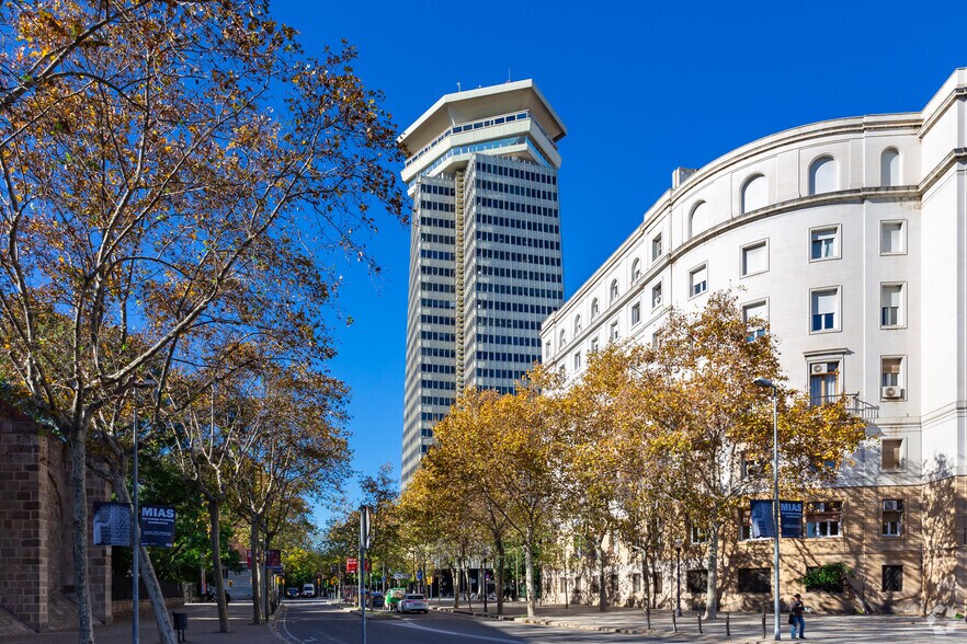 Avinguda de les Drassanes, 6-8, Barcelone, Barcelona à louer - Photo de l’immeuble – Image 2 sur 7