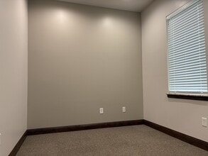 4645 Avon Ln, Frisco, TX à louer Photo intérieure– Image 2 sur 9