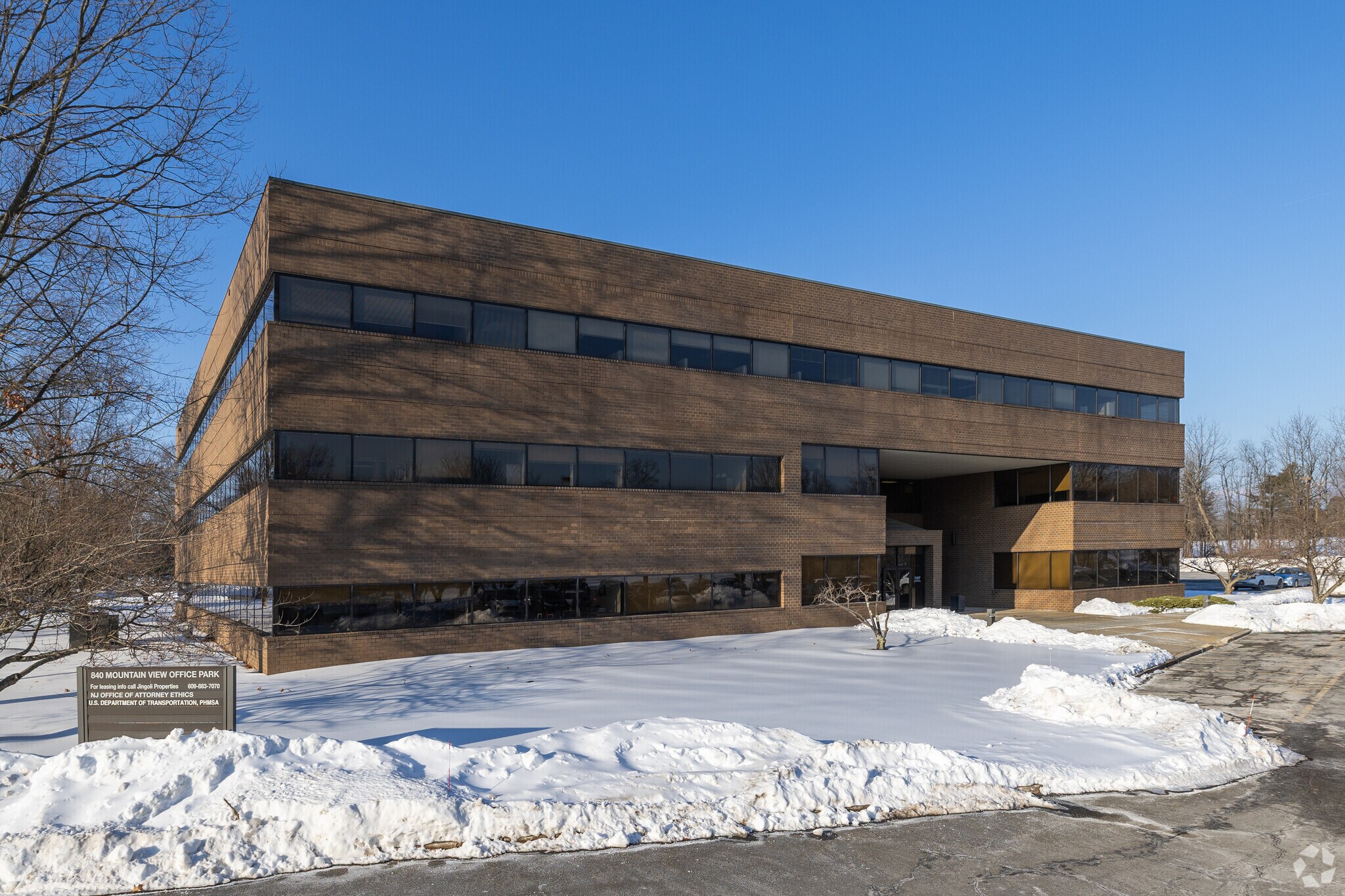 840 Bear Tavern Rd, Ewing, NJ à vendre Photo principale– Image 1 sur 4