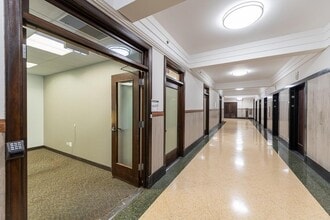 134 N LaSalle St, Chicago, IL à louer Photo intérieure– Image 2 sur 20