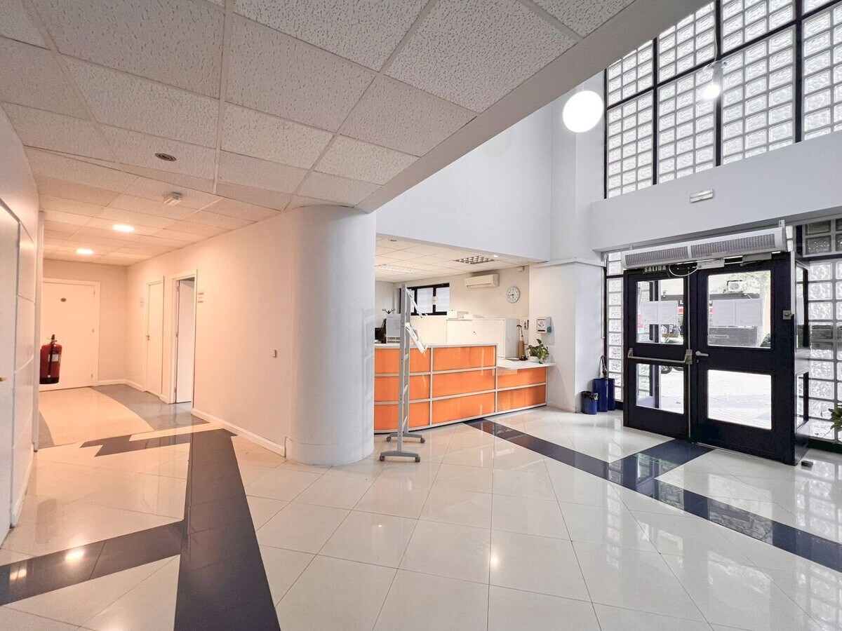 Madrid, MAD 28029 -  -  - Photo intérieure - Image 1 of 10