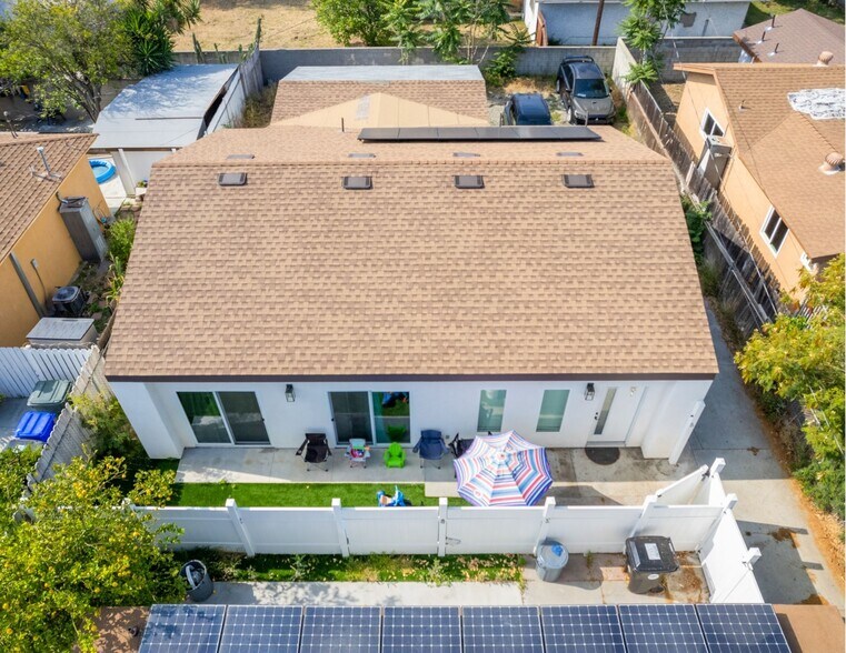 8247 9th St, Rancho Cucamonga, CA à vendre - Photo de l’immeuble – Image 3 sur 42